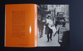 „An Exhibition of New Work by Claes Oldenburg“ . Sehr selten