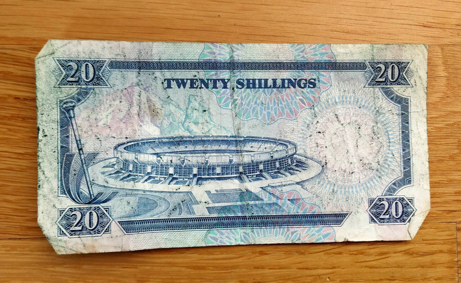 Banknoten: 20 Kenyan Shillings – Gebraucht aus Carouge GE von for_8yym 1