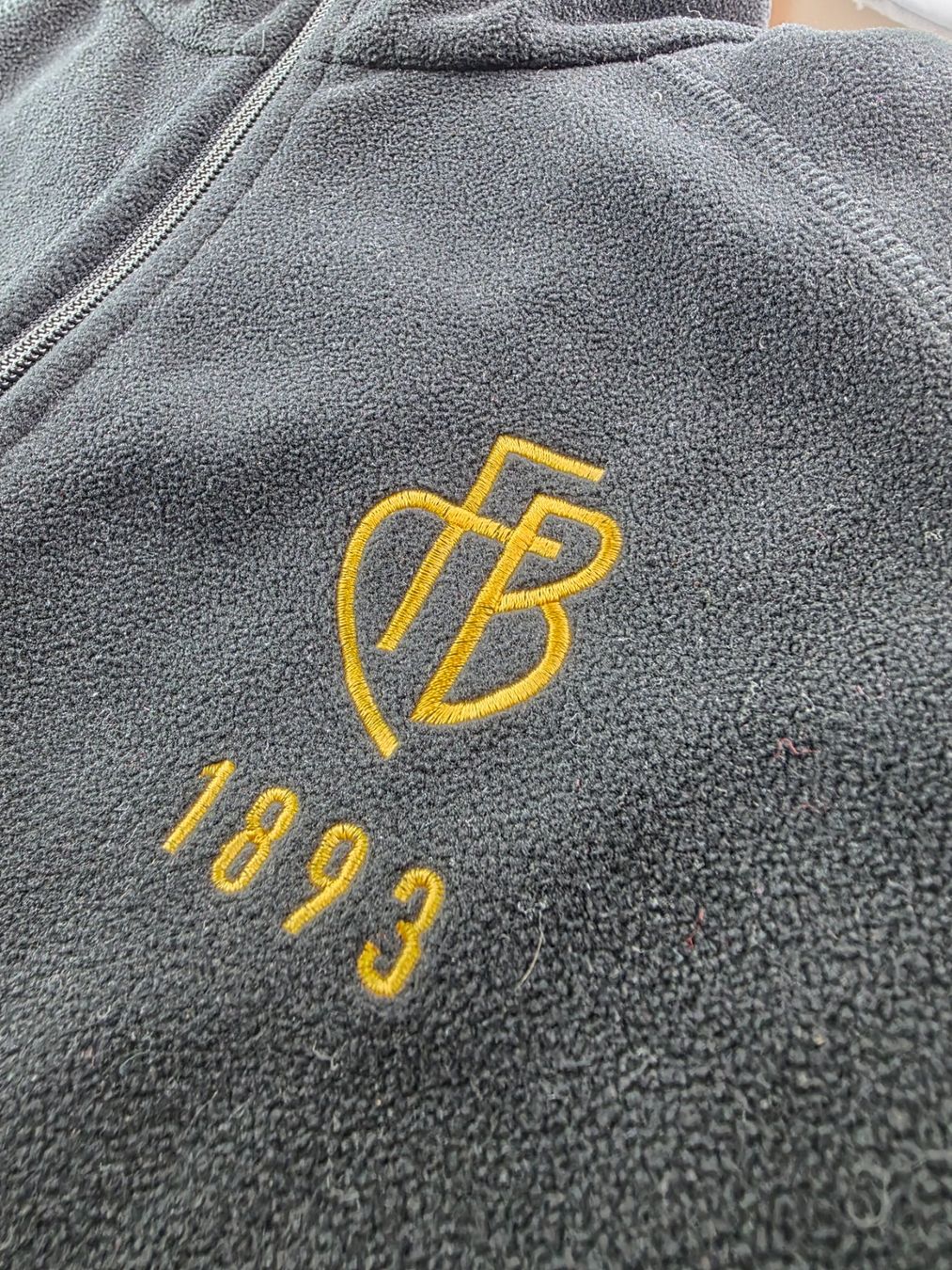 FC Basel Giacche: FCB FC BASEL FLEECEJACKE – Usato da Lüchingen venduto da Jersey_Time 2