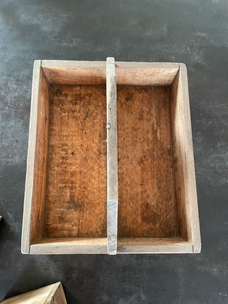 Casse di trasporto: Ancienne Petite Caissette en Bois Massif – Usato da Vallamand venduto da Bricbracbroc82 7