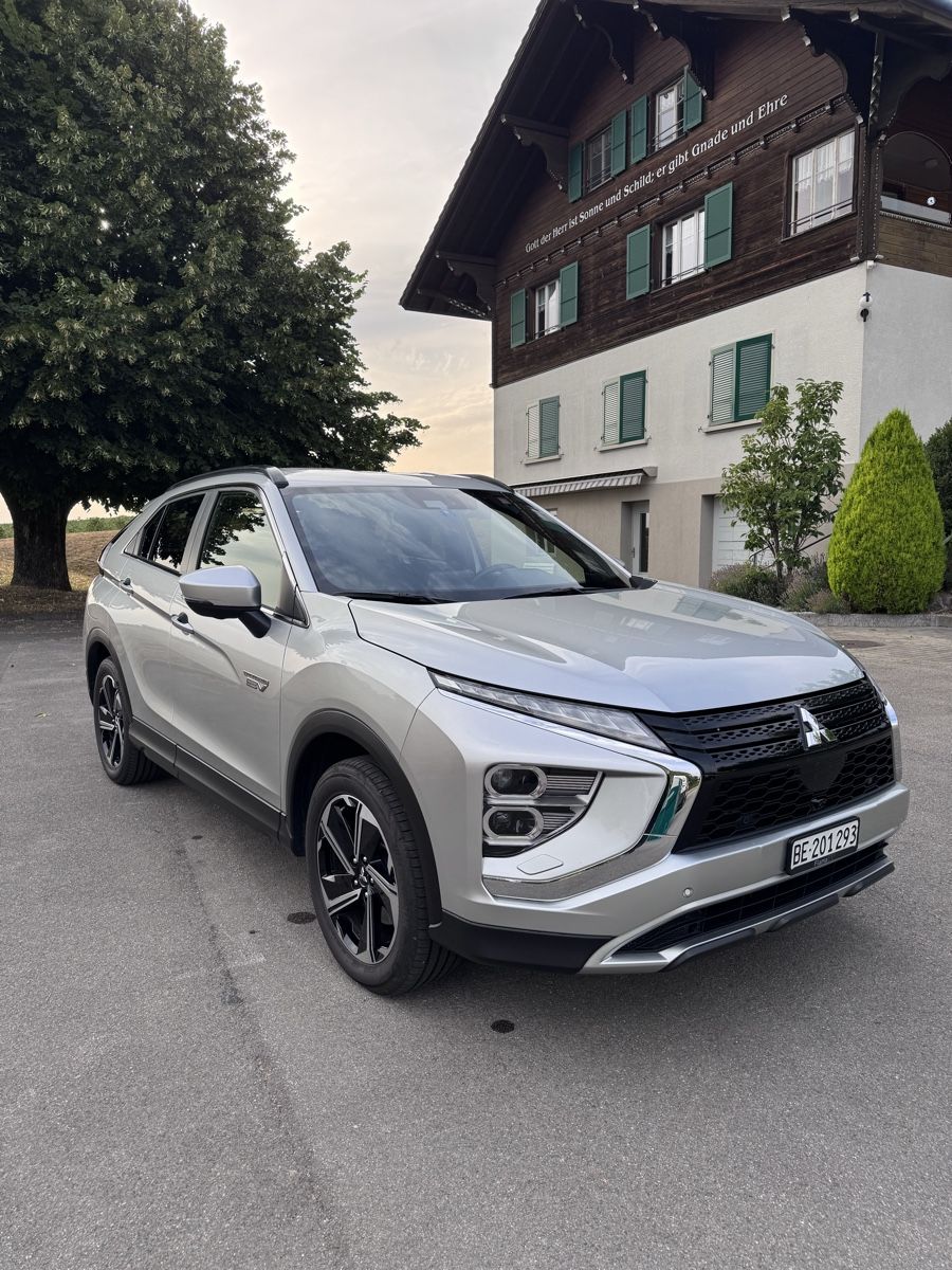 Mitsubishi Autos: MITSUBISHI Eclipse Cross PHEV 2.4 PHEV Style 4x4 – Gebraucht aus Neuenegg von trendshop24 1