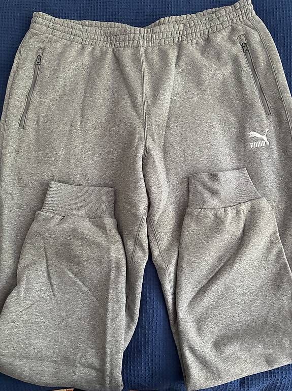 Pantalons: Pantalon de training marque Adidas taille XXL  – D'occasion à St-Blaise par Chemar