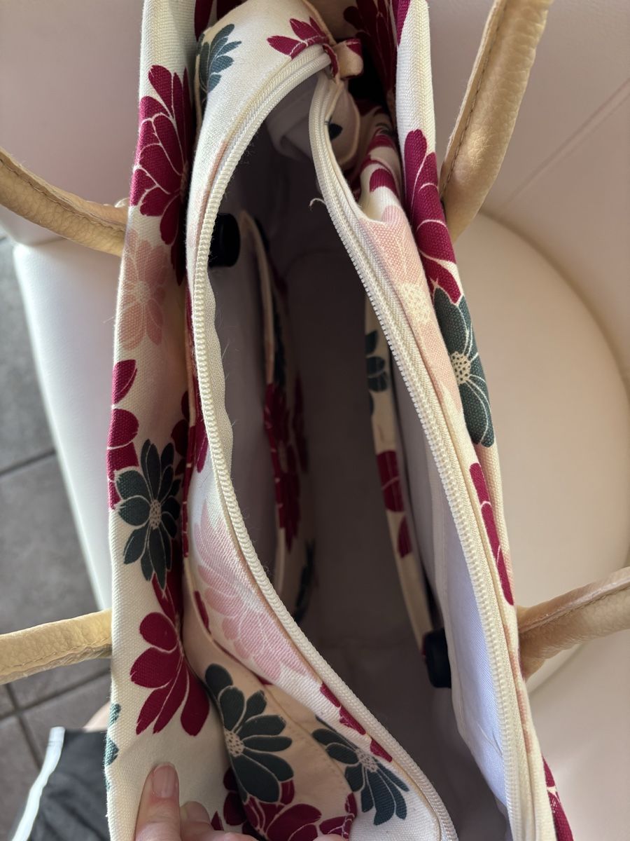 Obag Borse da donna: Sac Obag  – Usato da La tour-de-treme venduto da ver_mx9t 1