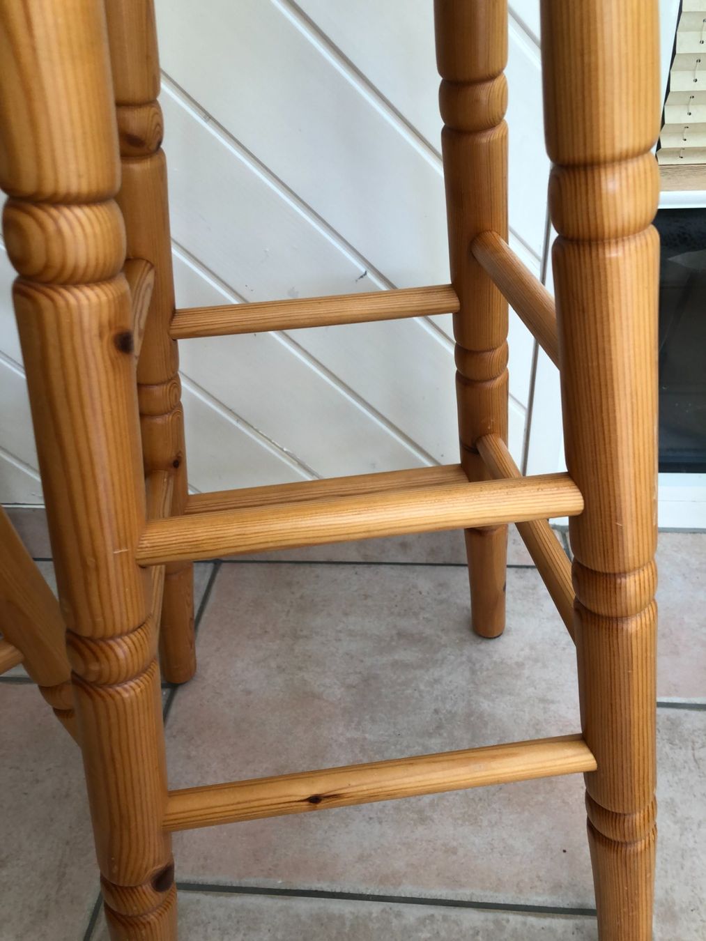 Hocker: 2 Barhocker aus Holz – Gebraucht aus Freienstein von ErnaS01 1