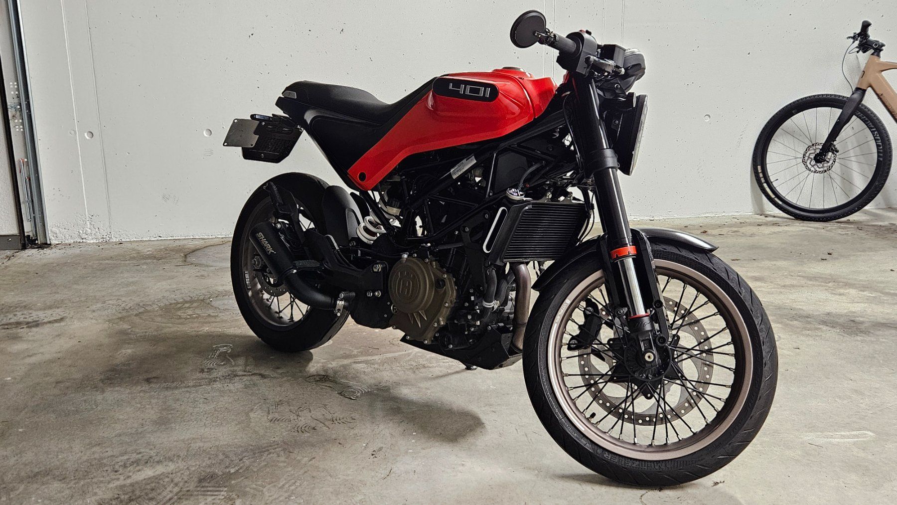 Husqvarna Strada: Husqvarna Vitpilen 401 – Usato da Galgenen venduto da Manololo01 2