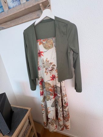 Kleid mit Jäckchen, Herbst- Motiv