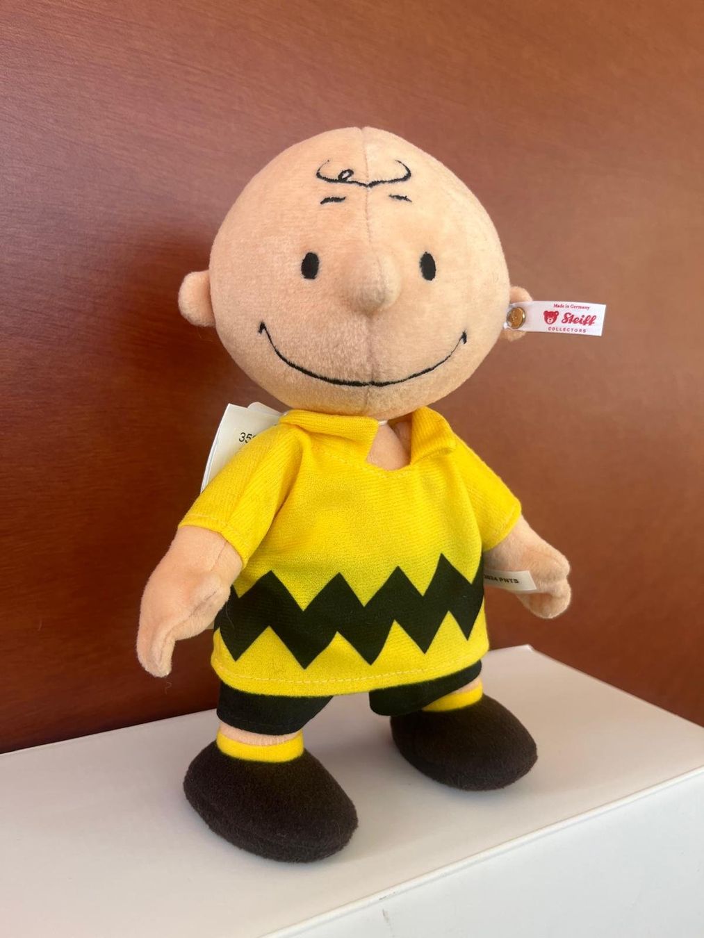 Steiff Bambole: Steiff Charlie Brown Puppe – Nuovo (secondo la descrizione) da Basel venduto da SinaVa