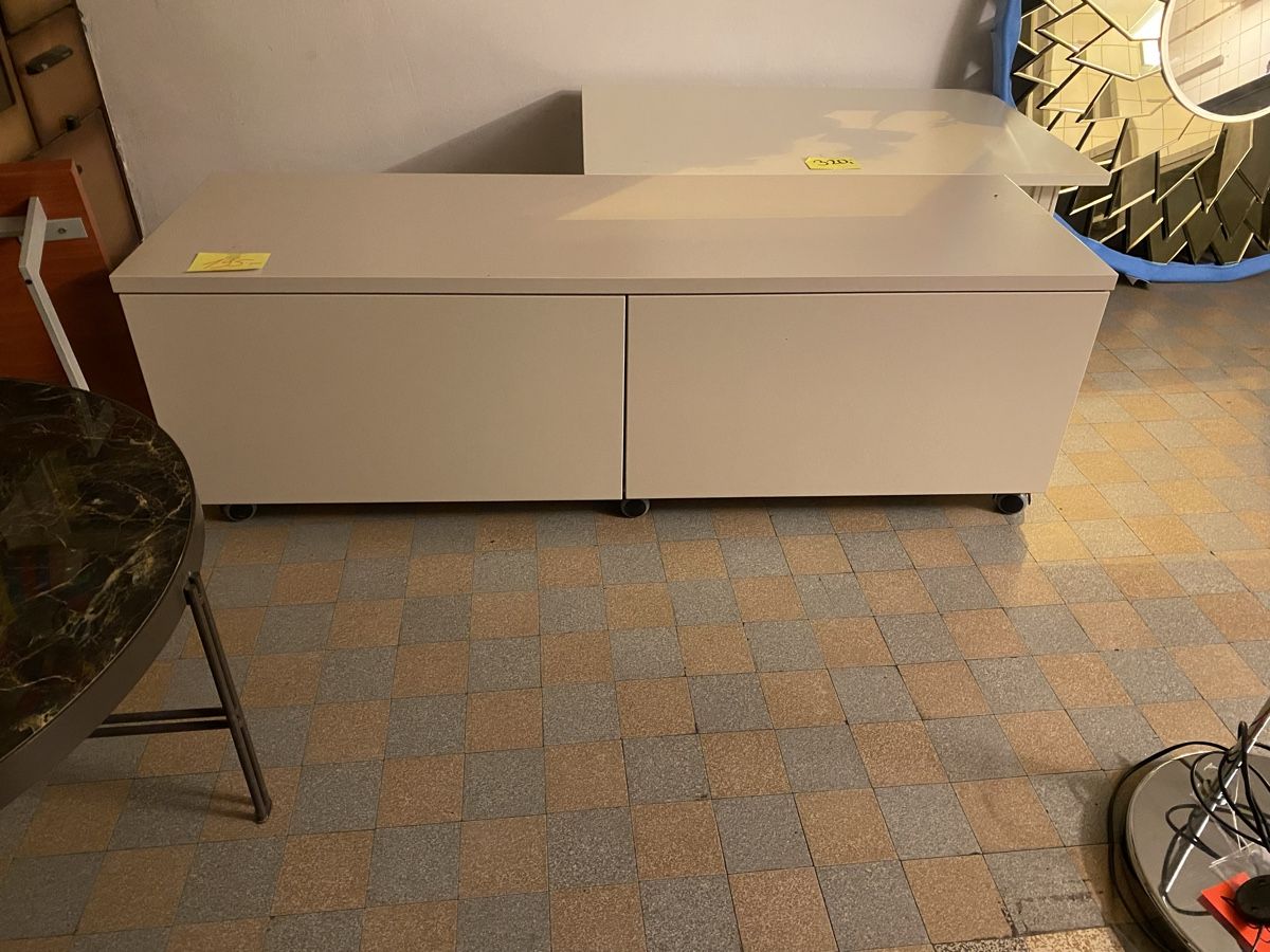 Mobili TV: Tv Möbel neu b140 t45 h45cm ca – Nuovo (secondo la descrizione) da Ettingen venduto da inf_vhc7