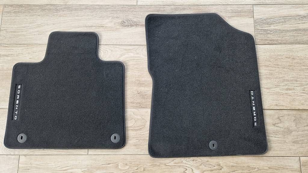 Kia Tapis / Bacs: Fussmatten Kia Sorento – Neuf (Voir description) à Hägendorf par powder73 1