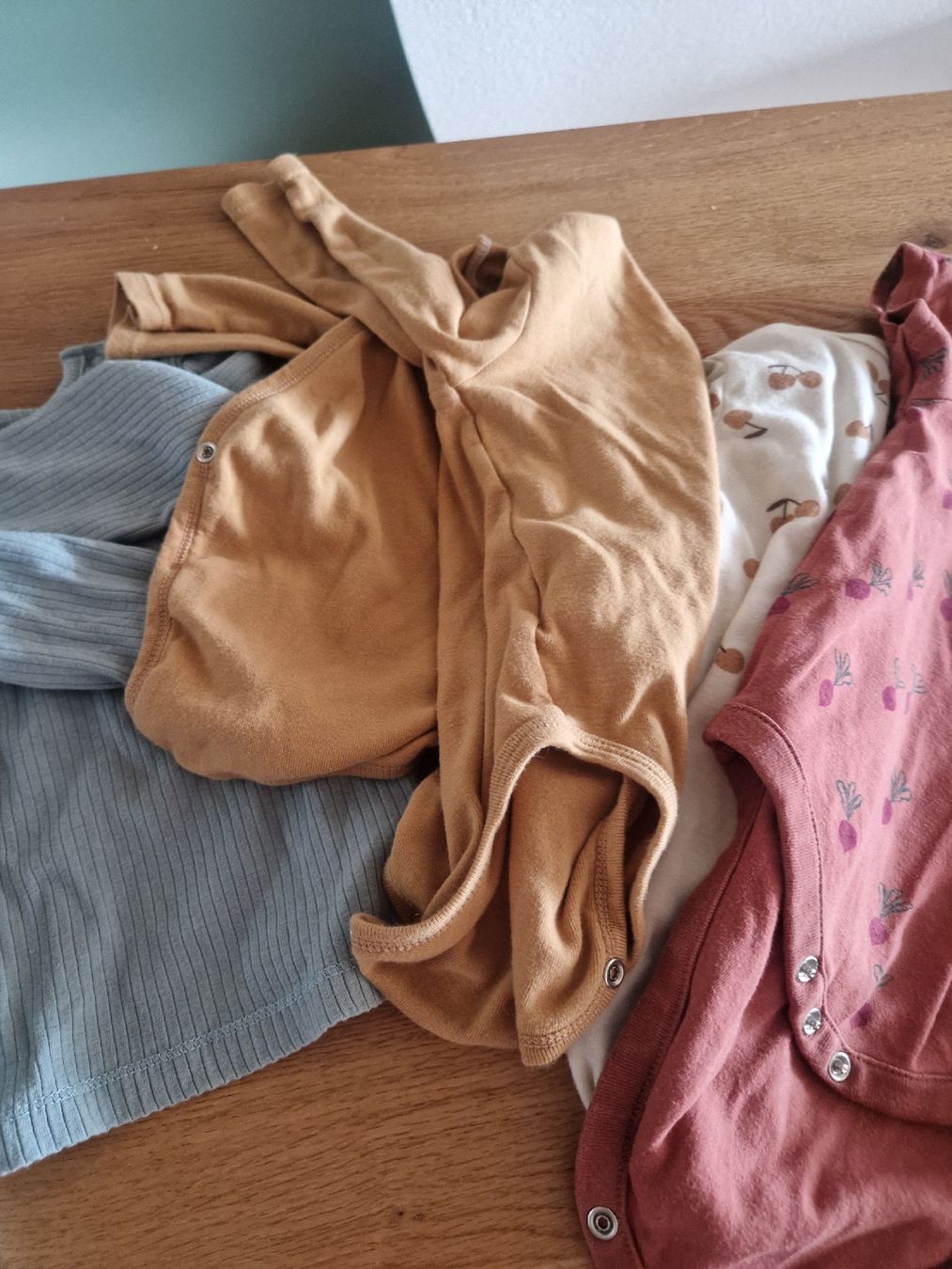 Kleiderpakete & -sets: Baby Kleiderpaket Gr 86 – Gebraucht aus Reinach BL von Dschinni80 3