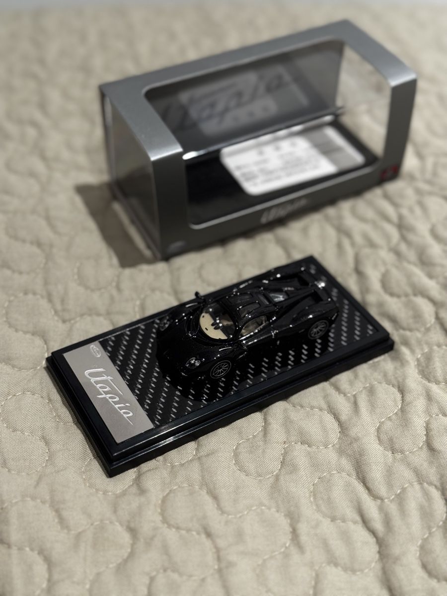 Modellini d'auto: LCD 1:64 Pagani Utopia (Carbon) – Nuovo (secondo la descrizione) da Eglisau venduto da Model300