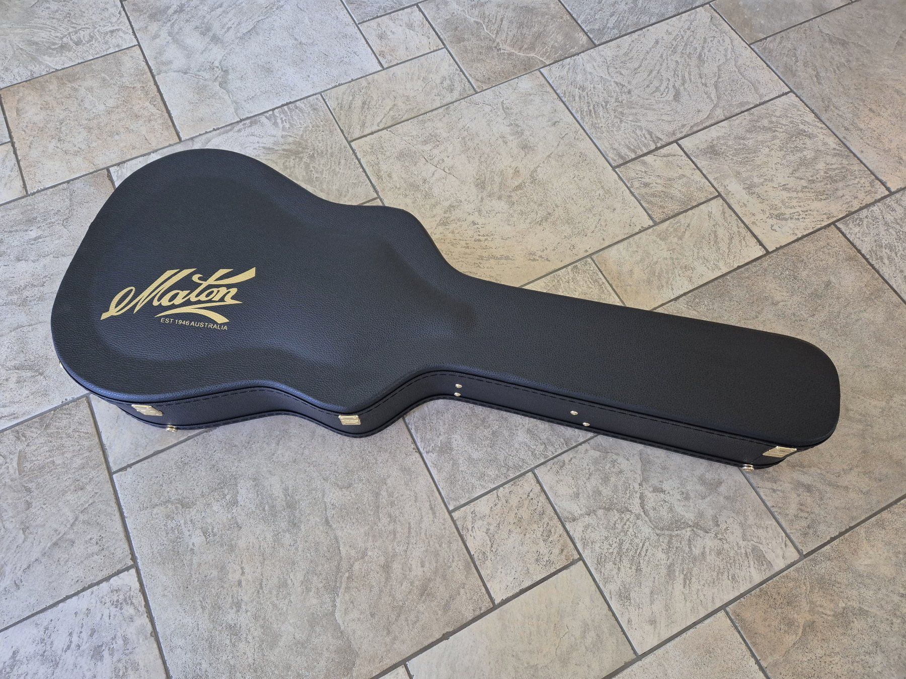 Valigie: Maton Gitarrenkoffer - Maton Standard Hard Case – Nuovo (secondo la descrizione) da Untersiggenthal venduto da tribike