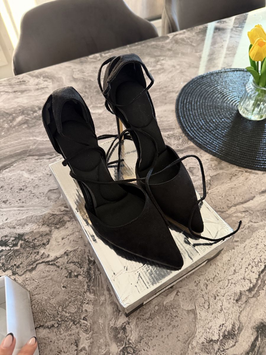 Scarpe da donna: Elegante schwarze High Heels  – Usato da Urtenen-Schönbühl venduto da Peklars