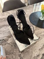 Elegante schwarze High Heels 