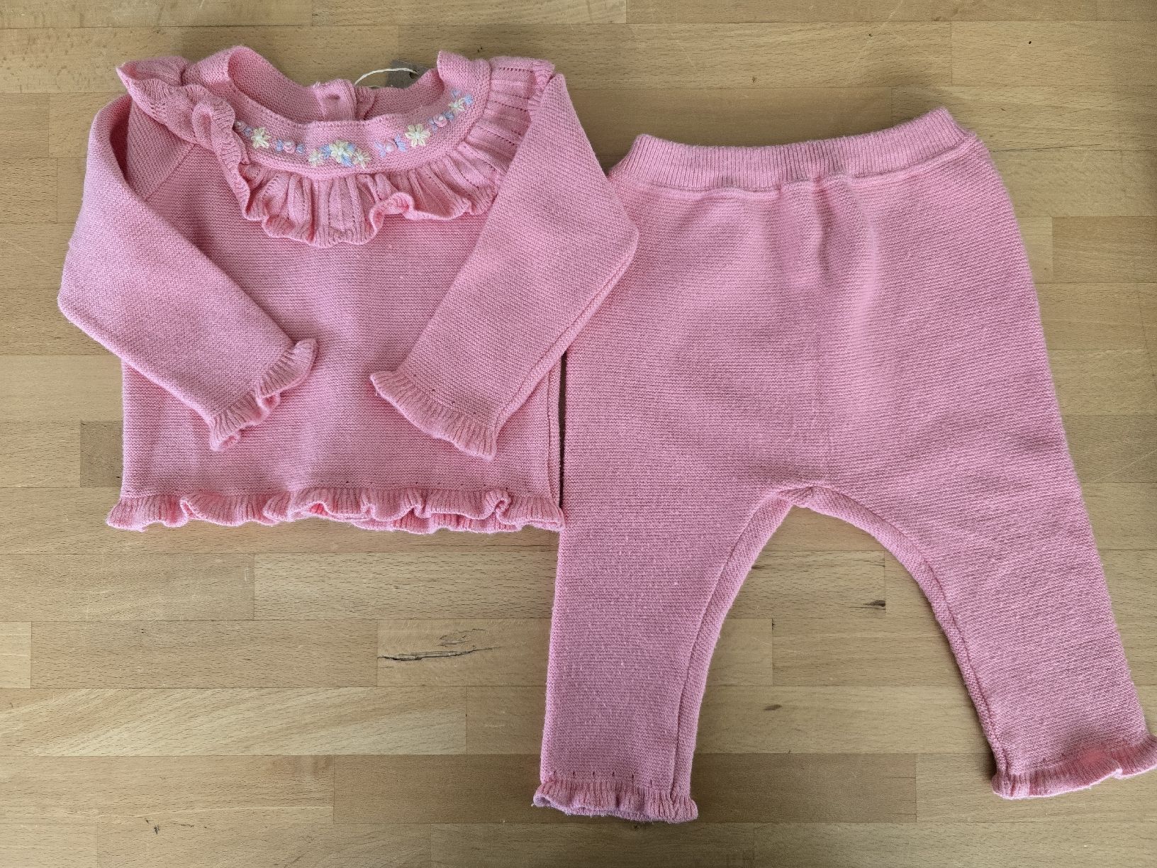 Maglioni & Felpe: Baby Set Pullover und Hose Gr. 80 – Usato da Seedorf UR venduto da Kali_fornia 2