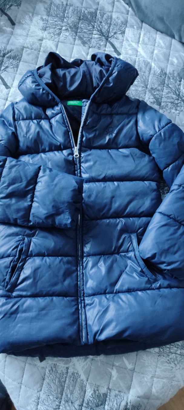 Benetton Jacken & Mäntel: Benetton Winterjacke, dunkelblau,Gr.150 – Neu (gemäss Beschreibung) aus Chur von djovanna