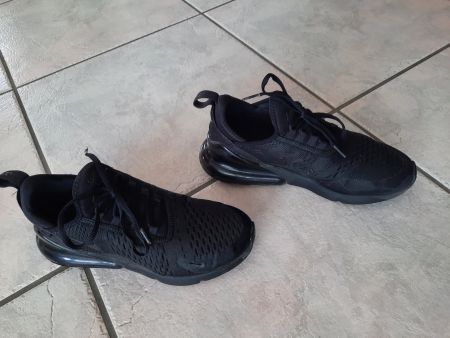 Chaussure Nike Air Max 270 noir