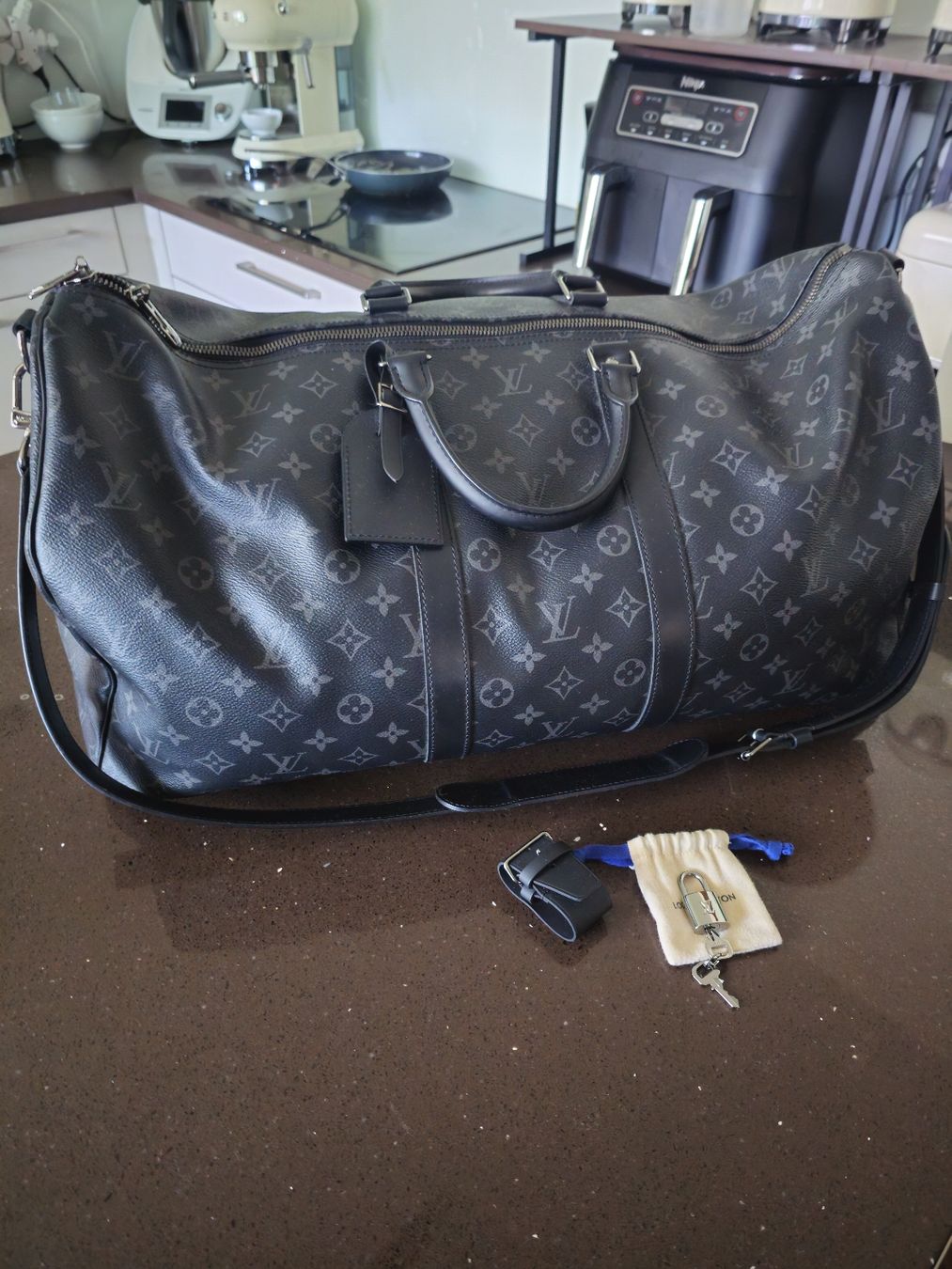 Louis Vuitton Sacs: Sac de voyage Luis Vuitton keepall 55 litres – Neuf (Voir description) à Genève par Thomas0008 1