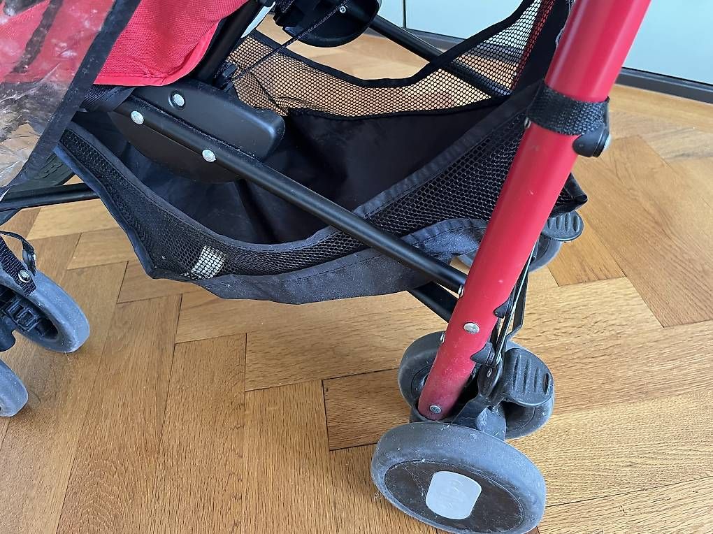 Carrozzine: Kinderwagen. Chicco – Usato da Bern venduto da koerperwahrnehmung 3
