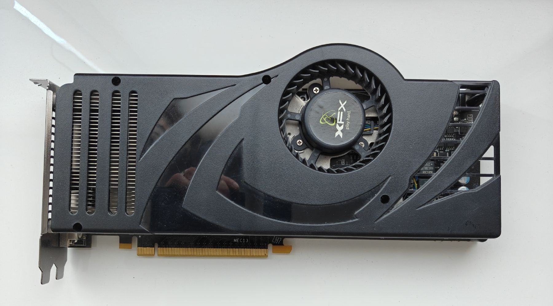 Nvidia Schede grafiche: Nvidia GeForce 8800 Ultra 768MB DDR3 – Usato da Erstfeld venduto da Bini-CH 2