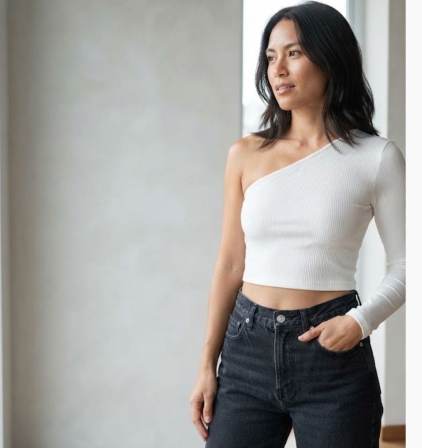 Pullover & Sweatshirts: Pull t Jeansindustry une épaule blanc taille  S – Gebraucht aus Niedergösgen von Eva2410
