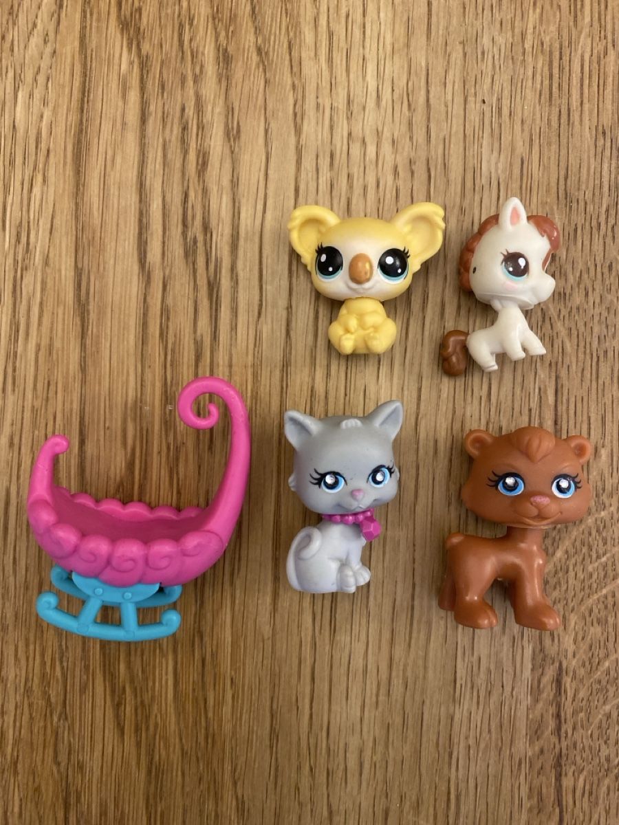 Statuette: Süsses Littlest Pet Shop Set mit Wiege – Usato da Rubigen venduto da Mukuru