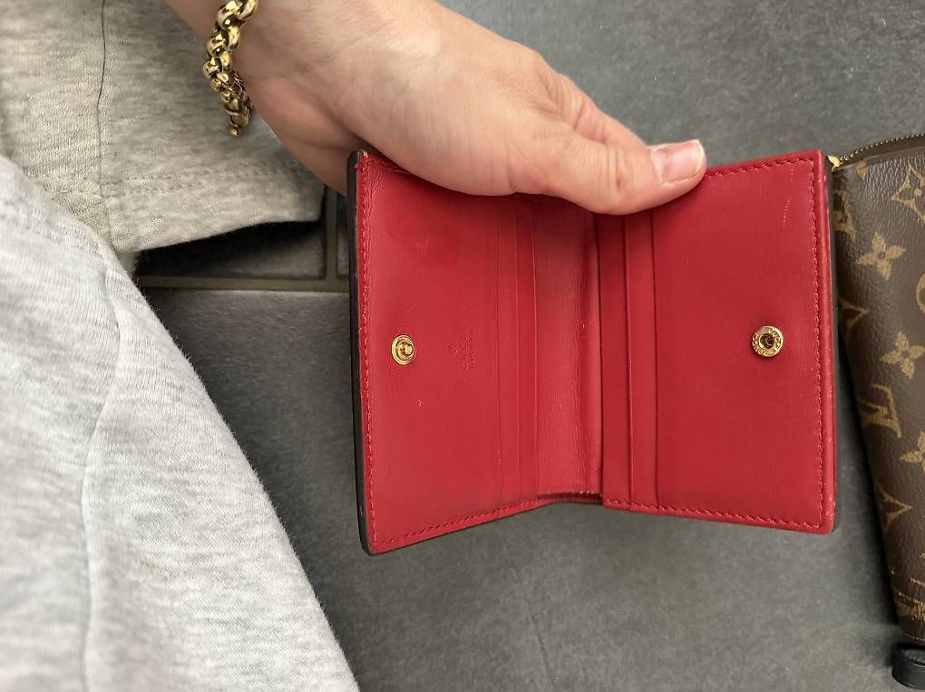 Portamonete: Gucci Bloom Blau Portemonnaie – Usato da Adlikon b.Regensdf venduto da giuuuuu 1