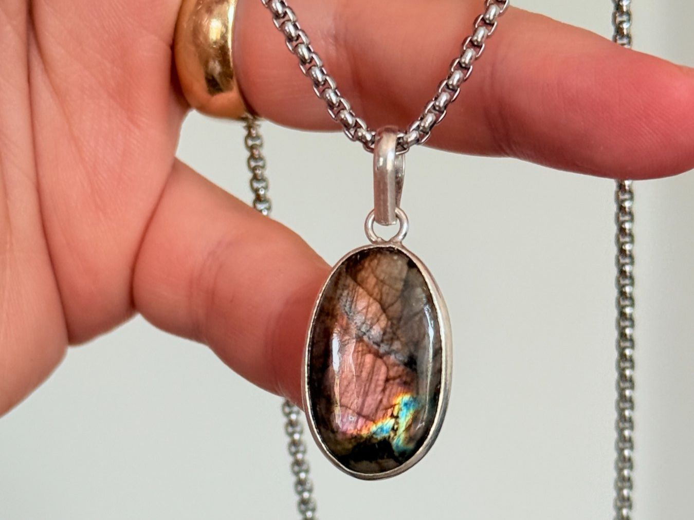 Catenine: Fashionable labradorite necklace – Nuovo e nell'imballaggio originale da Genève venduto da AGBERG