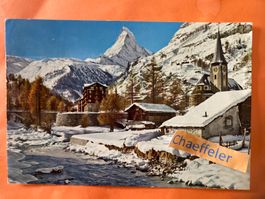 1962 Zermatt, Dorfpartie mit Mattenhorn.