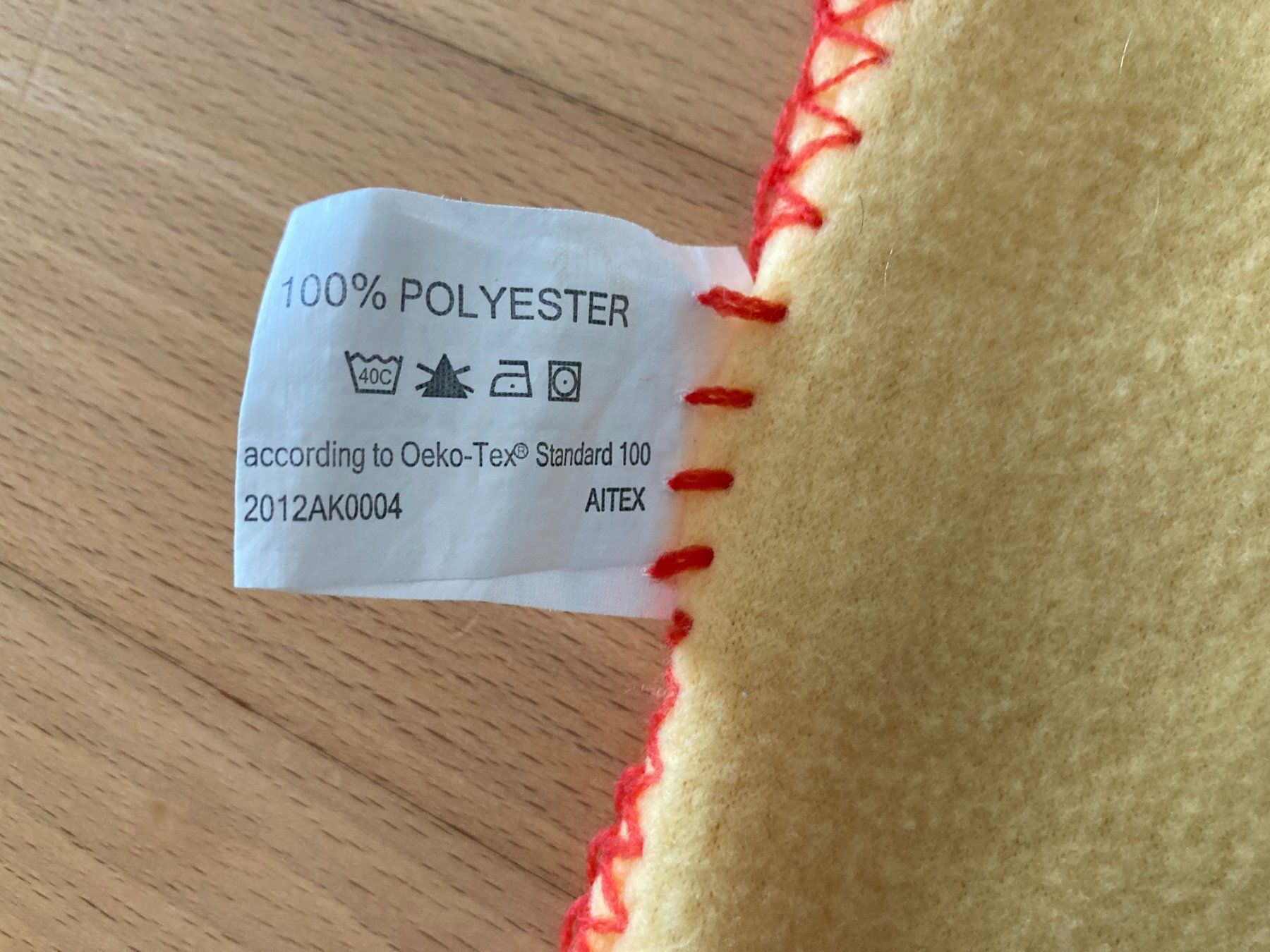 Coperte: Kuscheldecke "Rhombär" – Usato da Muttenz venduto da Juvenile33 2