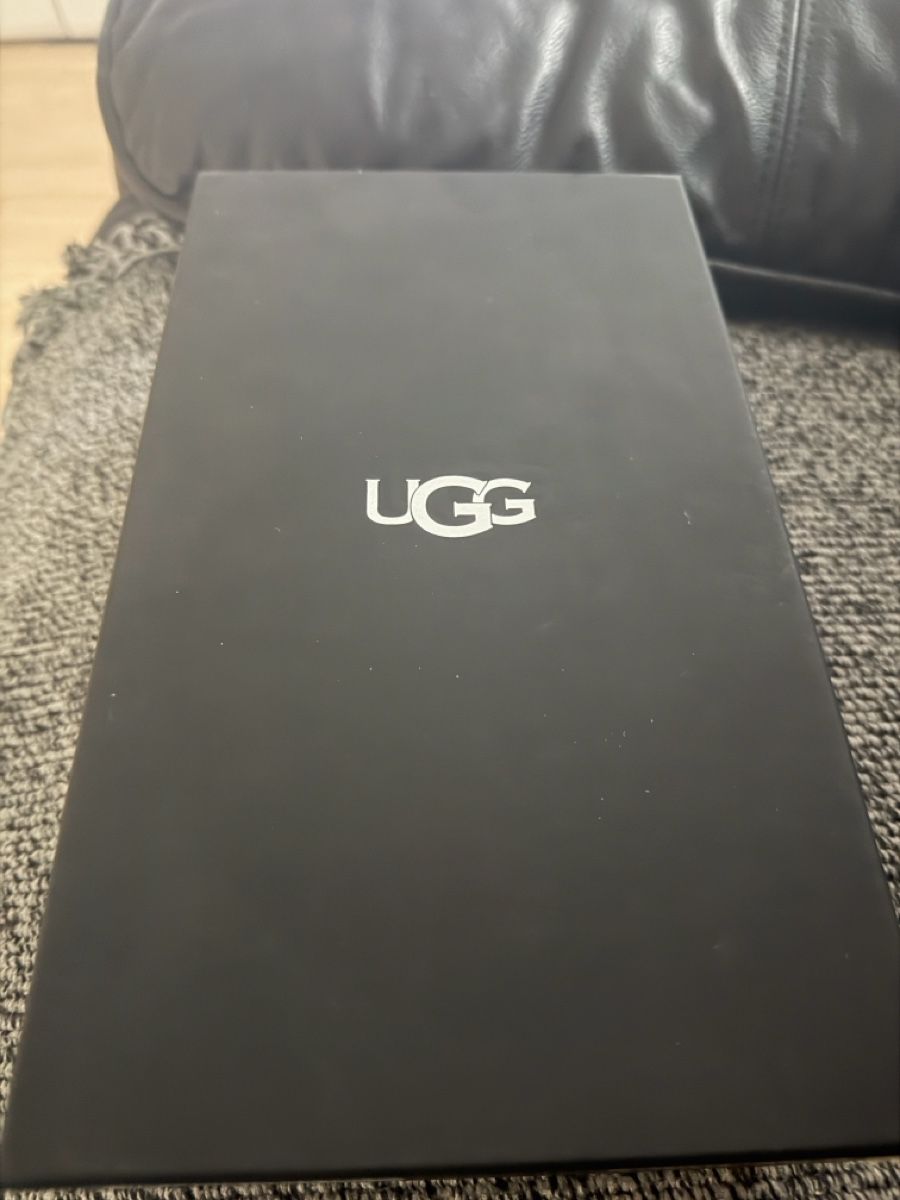 Ugg Guanti & manicotti: Ugg Handschuhe L – Nuovo e nell'imballaggio originale da Jona venduto da nik_bdd9 2