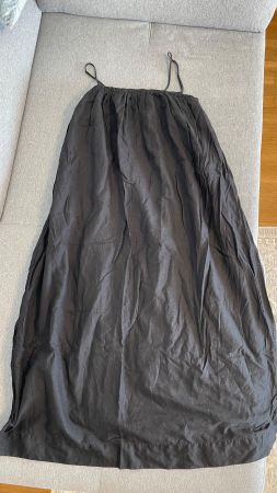 Kleid H&M schwarz Grösse S Leinen top Zustand. Länge 132 sm