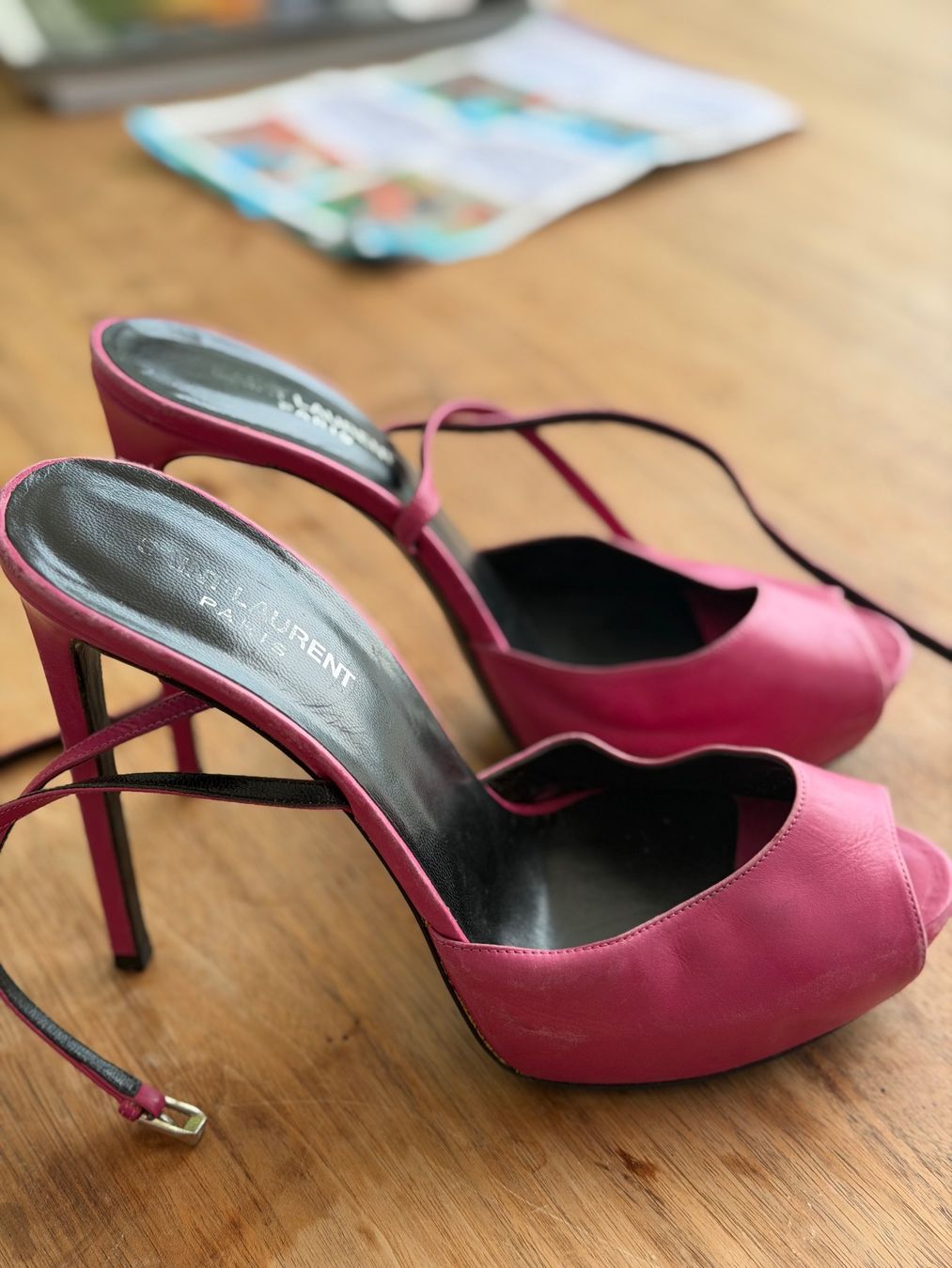 Saint Laurent Scarpe da donna: Saint Laurent Leder Sandalen 40 Gr. – Usato da Stäfa venduto da Alesenka