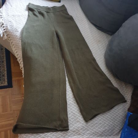 schöne Strick-Culotte Gr. UK 10