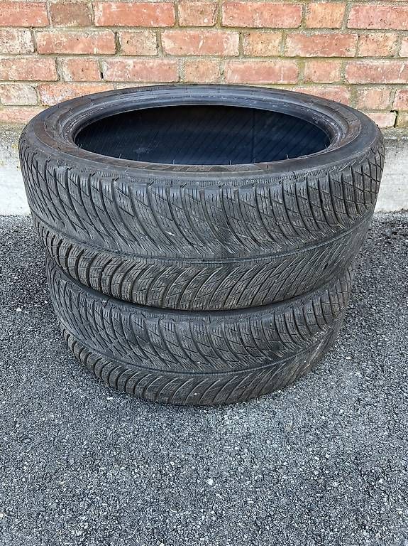 Pneumatici & Ruote complete: 2 x 245/45/20 Michelin Winterreifen  – Usato da Frasnacht venduto da nobloff