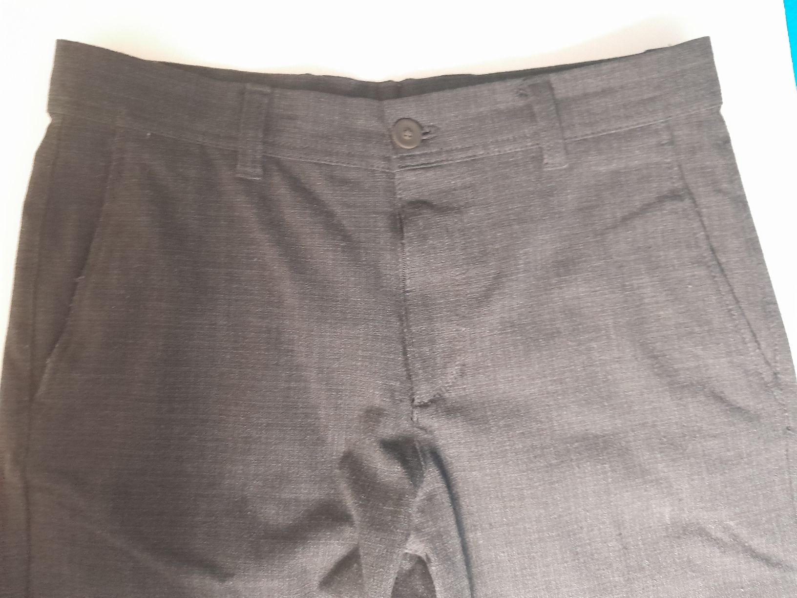 Zara Pantaloni: pantalon zara taille 38 gris chiné – Usato da Genève venduto da ang_fd8z 2