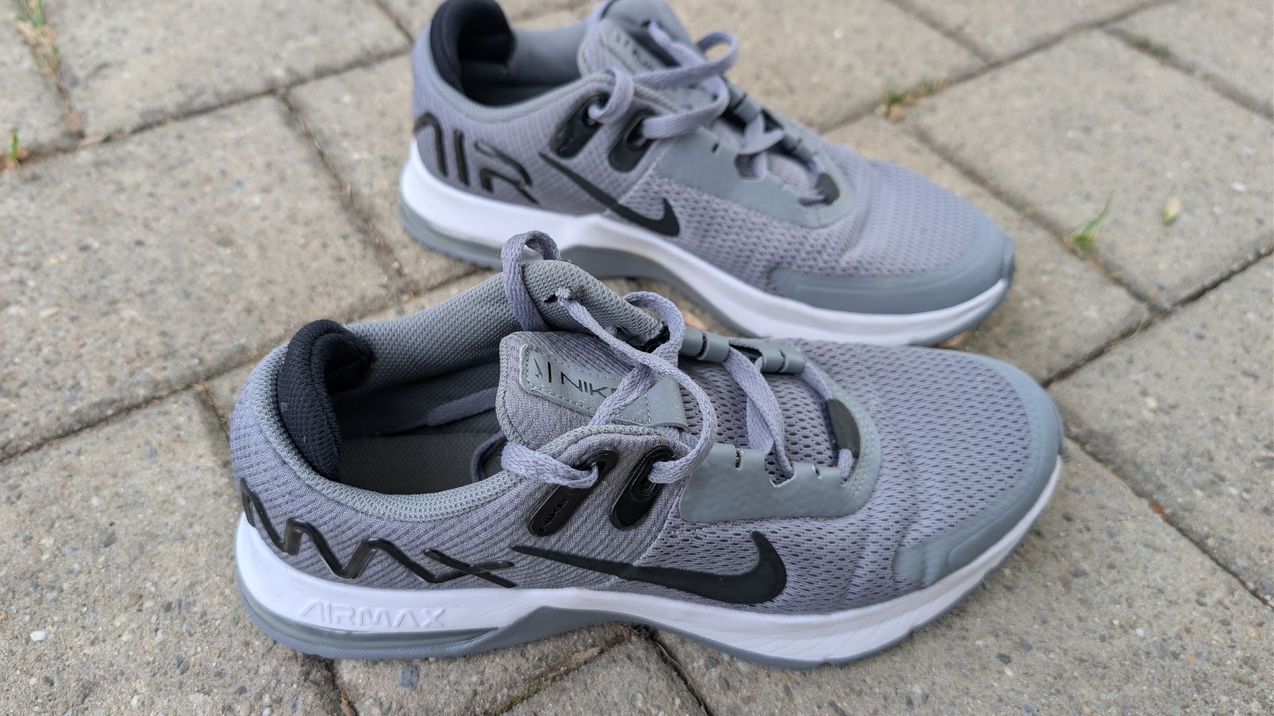 Nike Chaussures hommes: Nike air Max alpha taille 42.5 – D'occasion à Portalban par gillou35 1