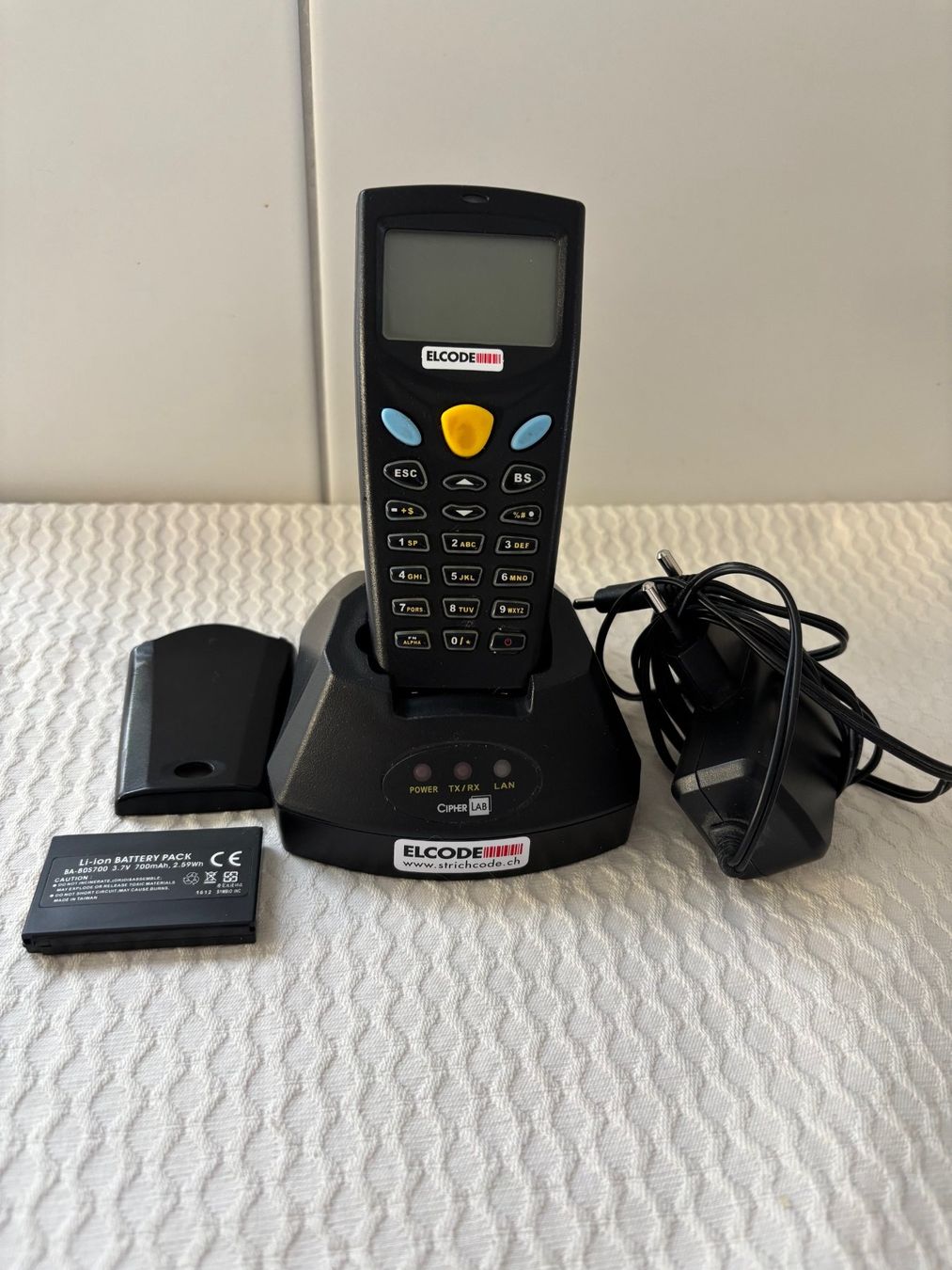 Scanner: Mobiler Barcodescanner Elcode 8001 Terminal - C – Usato da Einigen venduto da Medicom-Pharma