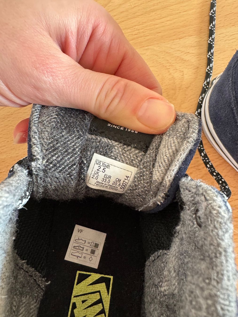 Vans Chaussures garçon: Vans Grösse 33 NEU – Neuf (Voir description) à Dürrenäsch par 1kirs 2