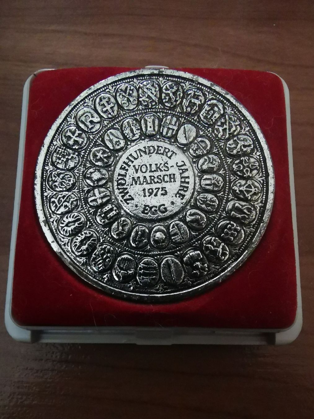 Tutti le monete: Münze Volksmarsch Egg 1975 – Usato da Egg b. Zürich venduto da Pronsch