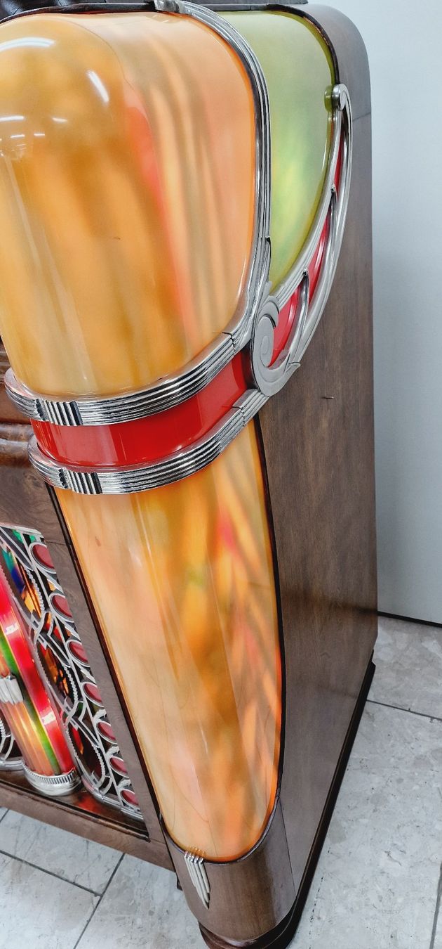 Wurlitzer Jukebox: Musikbox Jukebox Wurlitzer Modell 800 – Usato da Geroldswil venduto da jukeman 3