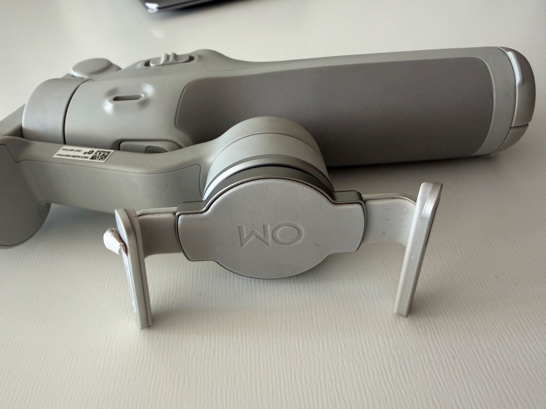 DJI Supporti a parete: Gimbal DJI Osmo Mobile 7 mit Garantie – Usato da Neuhausen venduto da Jeff. 1