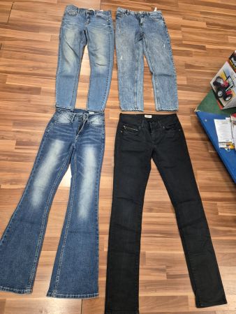 1 Jeans gr 34 nach Wahl B9