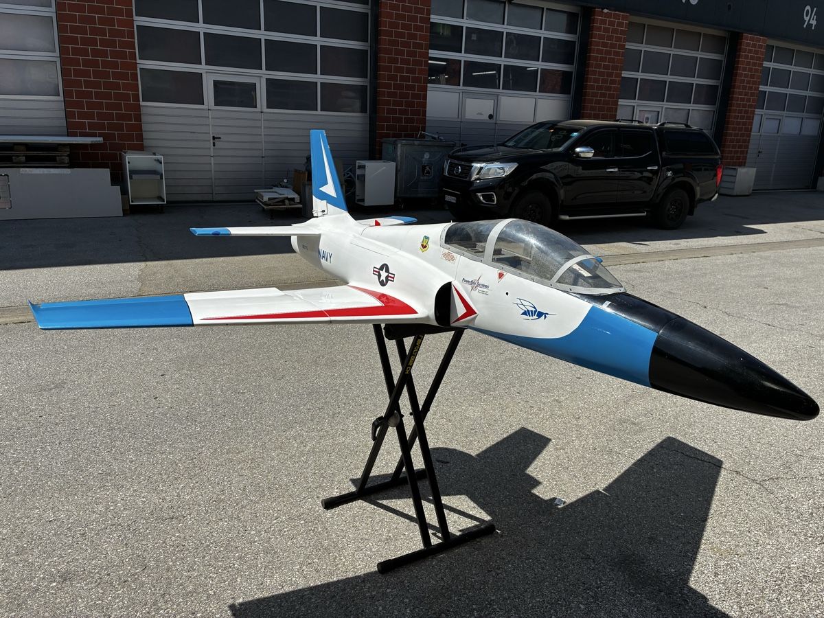 Modellismo RC: Viper jet 2,3 m – Usato da Grône venduto da gnina 1