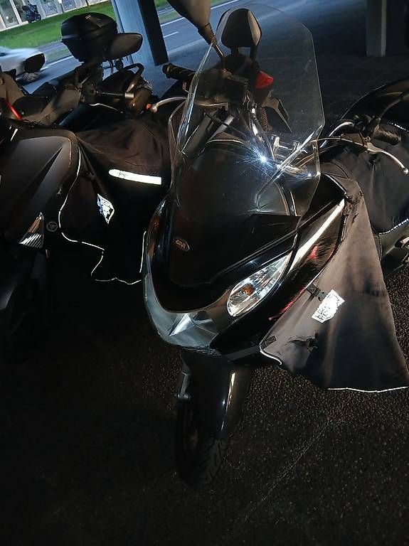Sonstige: Scooter Honda PCX  – Gebraucht aus Carouge GE von Angi-7