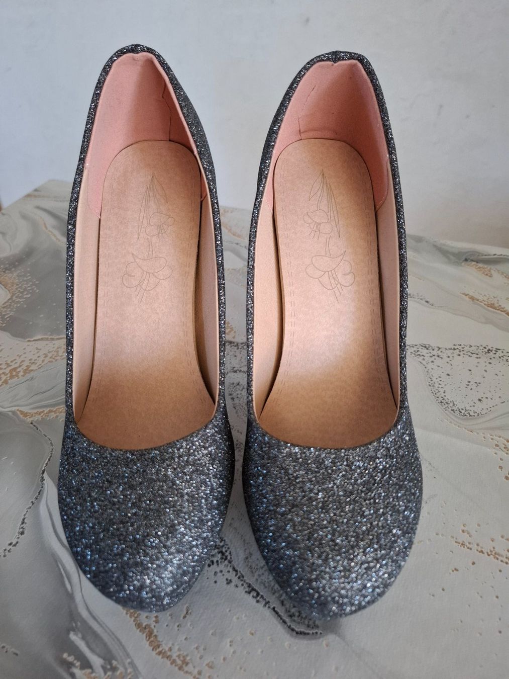 Damenschuhe: Damen Pumps, silber, Gr. 38, NEU ! – Gebraucht aus Sisseln AG von Tropea4334 1