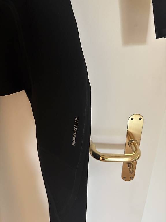 Mute per immersioni: Rip Curl Flashbomb Wetsuit, Neopren Anzug – Usato da Zollikon venduto da Urban5 3