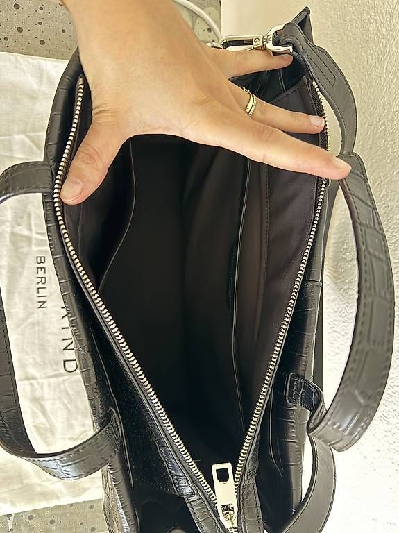 Liebeskind Sacs femmes: Liebeskind Berlin Satchel  Ledertasche in Kroko-Optik – D'occasion à Cham par CBirinci 3