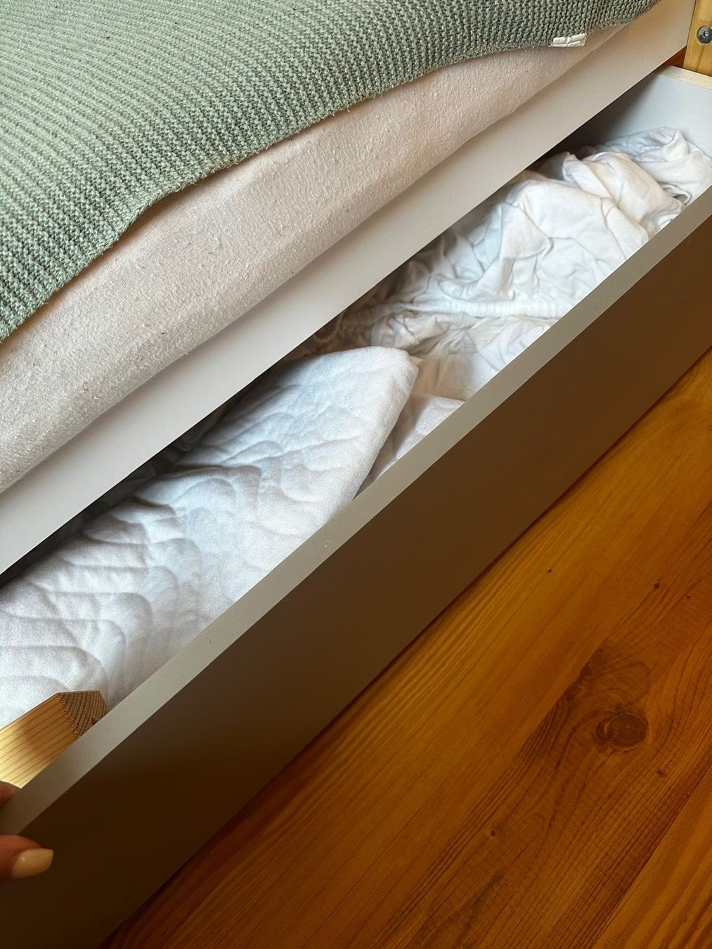 Kommoden: Möbel Kinderzimmer (Schrank, Bett und Kommode – Gebraucht aus Wil SG von Teile.ch 1