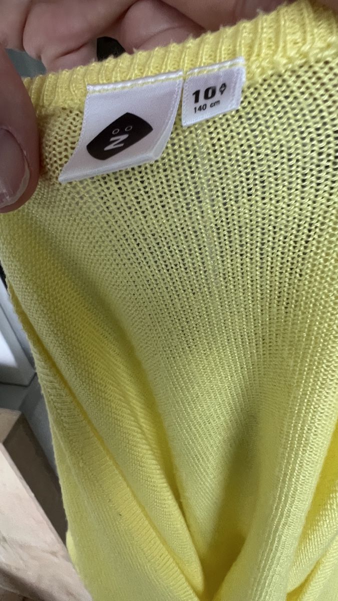 Jacken & Mäntel: Strickjacke leicht Zitronengelb Gr. 140/10A – Gebraucht aus Tagelswangen von Bomu 2